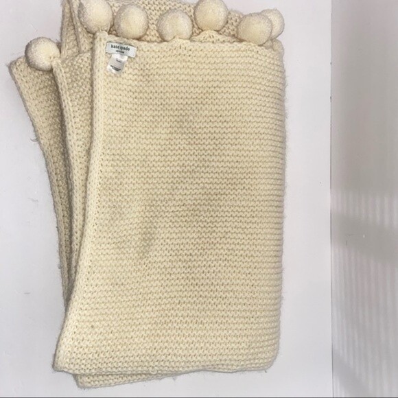 Kate Spade Wool Blend Chunky Crochet Knit Pom Pom Blanket Scarf 70 X24 - Picture 3 of 10